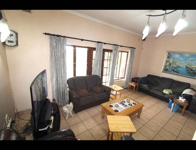 3 BEDROOM HOUSE FOR SALE IN BELLAIR